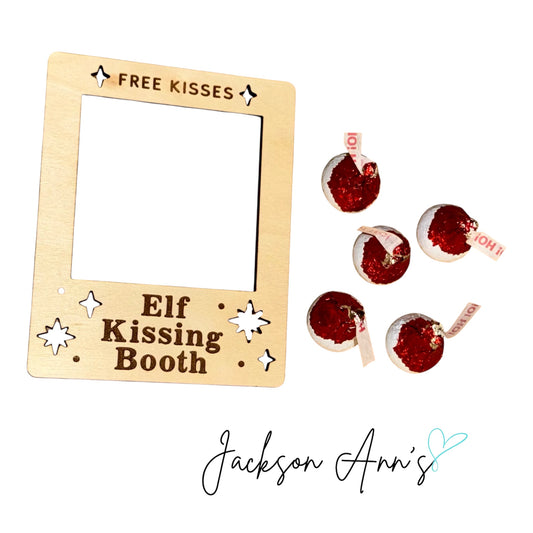 Elf on the Shelf: Kissing Booth