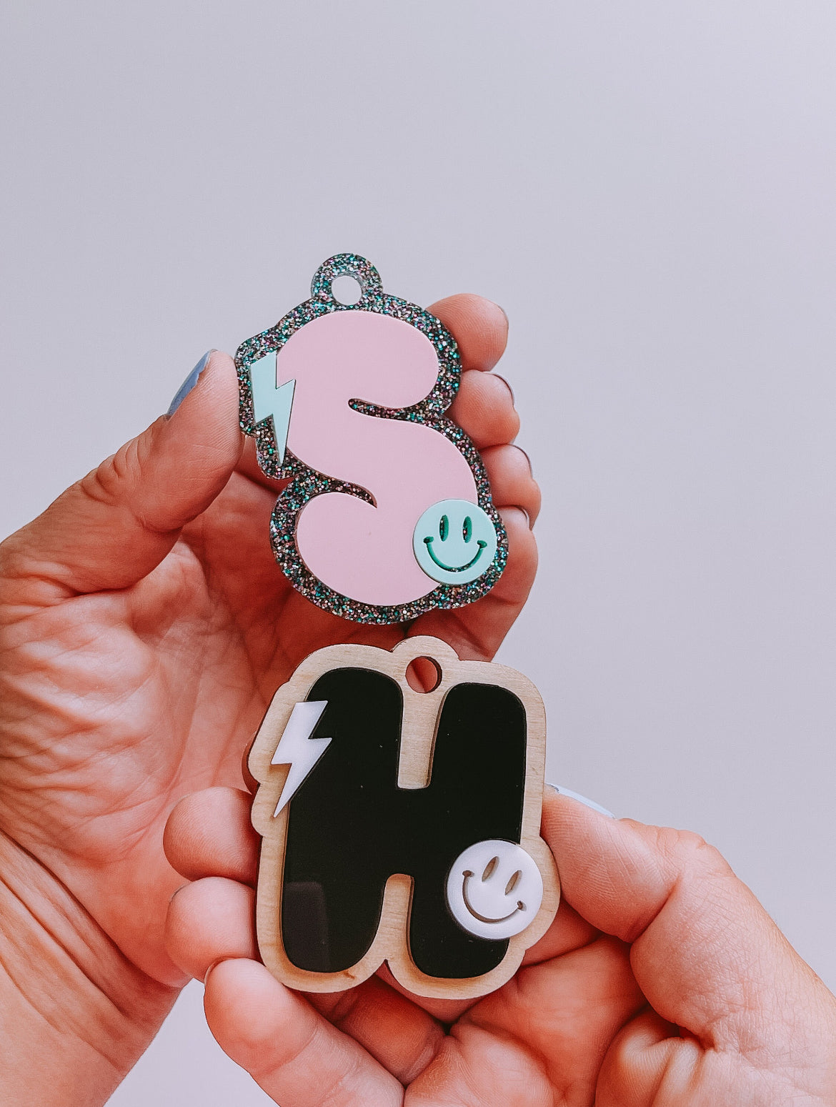 Letter Bag Tag - Smiley Face & Lightning Bolt